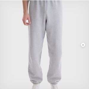 Men's Gray Sweatpants and sweatshirt